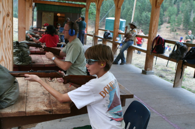 2011/06(June)/Troop-214-Summer-Camp/3-Camp-Wehinahpay/640x480_2011-06-27-Camp-Wehinahpay-31-Travis-Chance.JPG