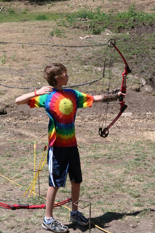 2011-06-28-Camp-Wehinahpay-16-Chance-archery.JPG