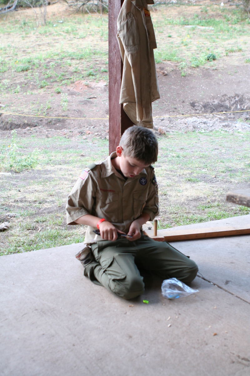 2011/06(June)/Troop-214-Summer-Camp/3-Camp-Wehinahpay/800x600_2011-06-27-Camp-Wehinahpay-38-Andrew.JPG