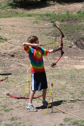 2011-06-28-Camp-Wehinahpay-11-Chance-archery.JPG