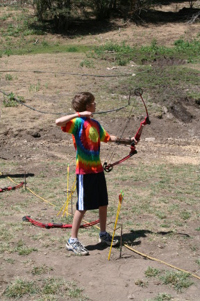2011-06-28-Camp-Wehinahpay-12-Chance-archery.JPG
