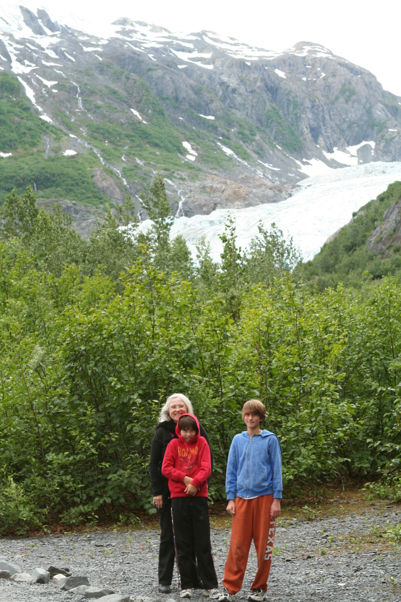 2011/07(July)/Alaska/1_Seward_Exit_Glacier/800x600_2011-07-13-224-Exit-Glacier-Chance-Dax-Susana.JPG