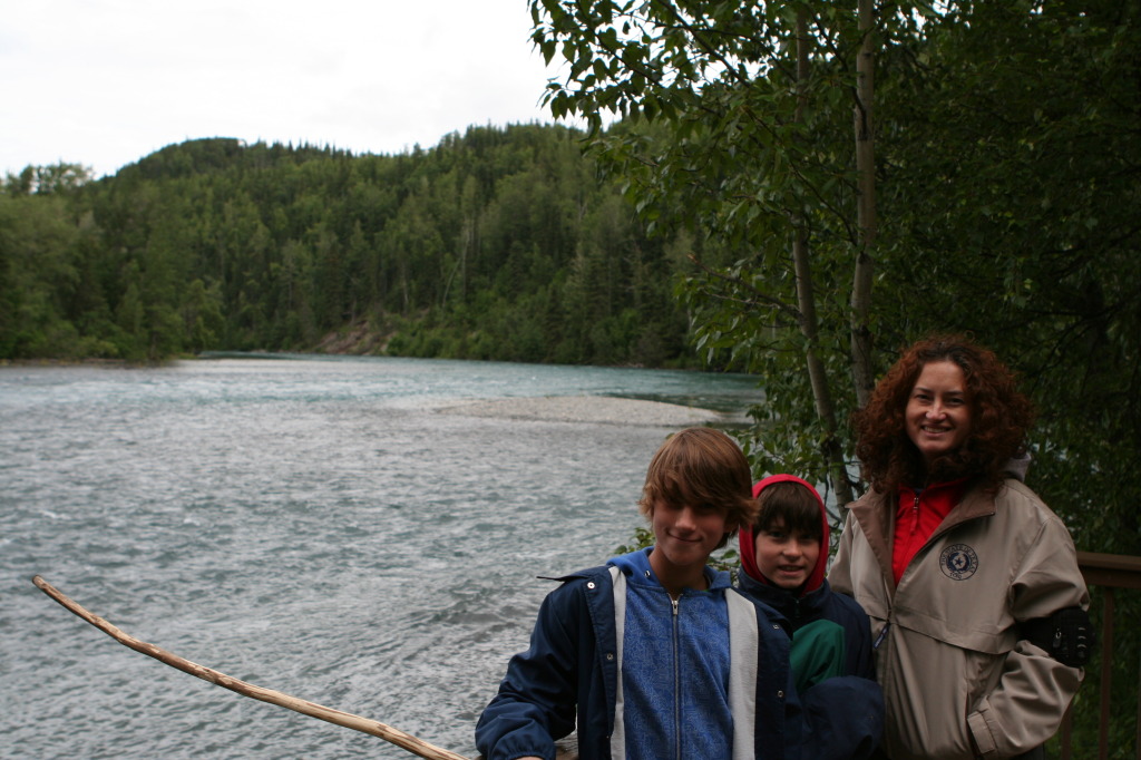 2011/07(July)/Alaska/2_Soldotna_to_Aleyska_Winner/1024x768_2011-07-14-Kenai-Princess-Lodge-26-Chance-Dax-Suzi.JPG