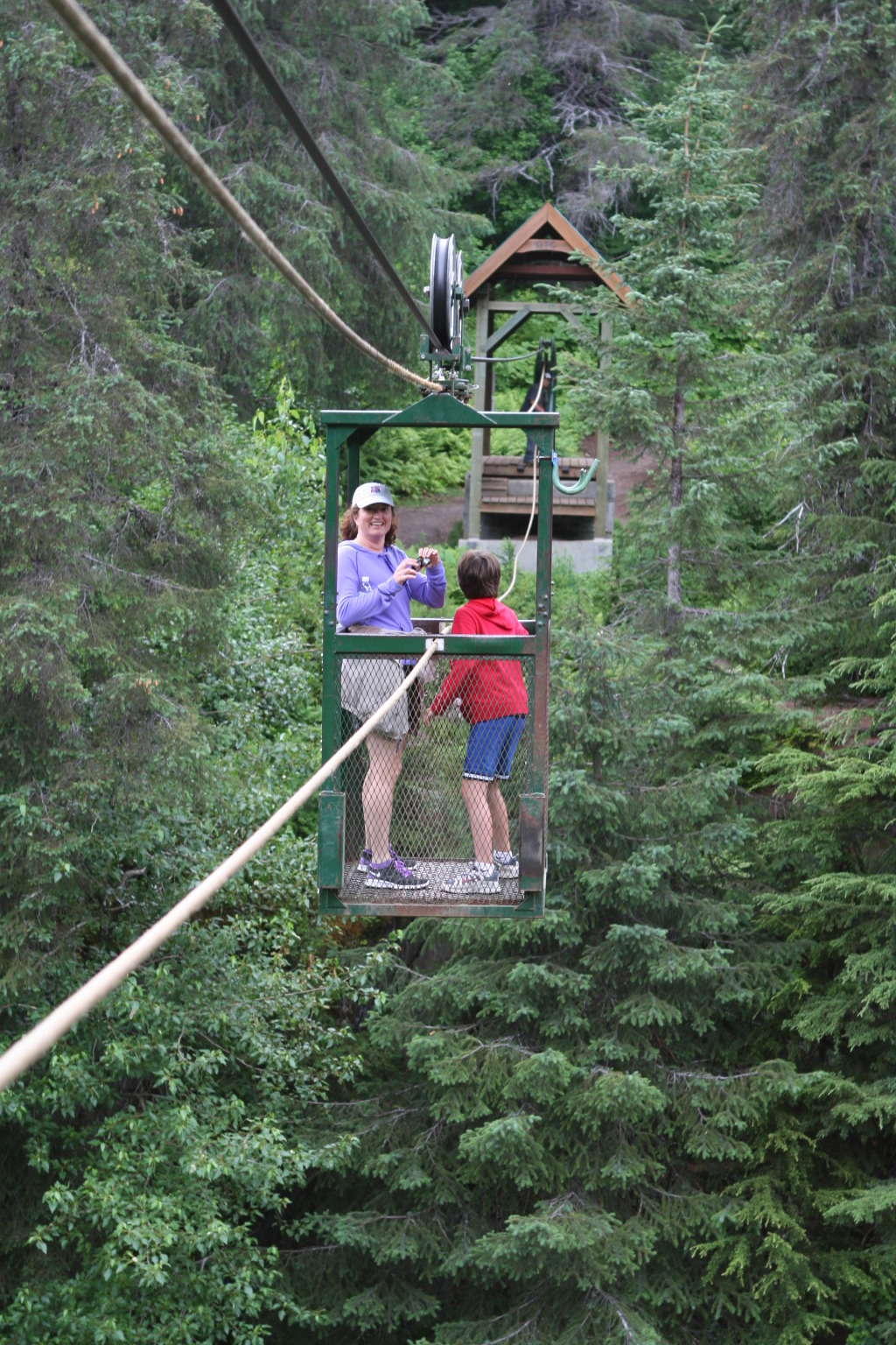2011/07(July)/Alaska/2_Soldotna_to_Aleyska_Winner/1024x768_2011-07-14-Winner-Creek-109-Suzi-Dax.JPG