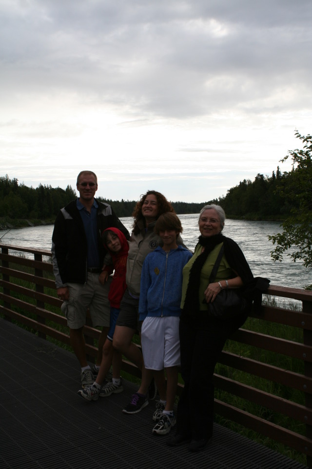 2011/07(July)/Alaska/2_Soldotna_to_Aleyska_Winner/640x480_2011-07-14-Soldotna-Dax-Suzi-Chance-Susana-03.JPG