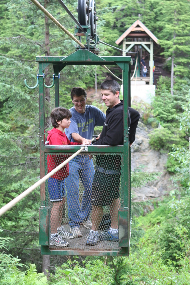 2011/07(July)/Alaska/2_Soldotna_to_Aleyska_Winner/640x480_2011-07-14-Winner-Creek-124-Dax-Troy-Bill.JPG