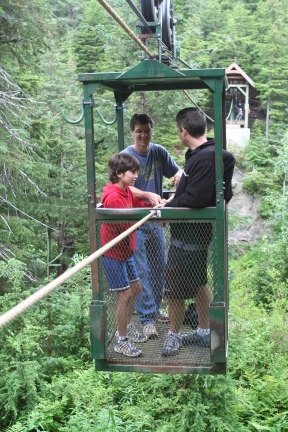 2011-07-14-Winner-Creek-125-Dax-Troy-Bill.JPG