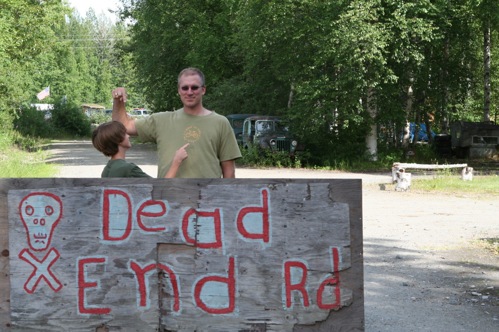 2011/07(July)/Alaska/3_to-Talkeetna/1024x768_2011-07-15-Talkeetna-47-Travis-Chance-GOOD.JPG