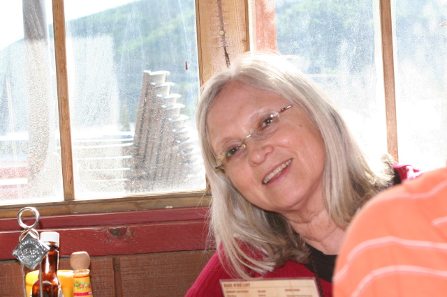 2011/07(July)/Alaska/4_Denali/640x480_2011-07-15-Denali-149-Susana.JPG