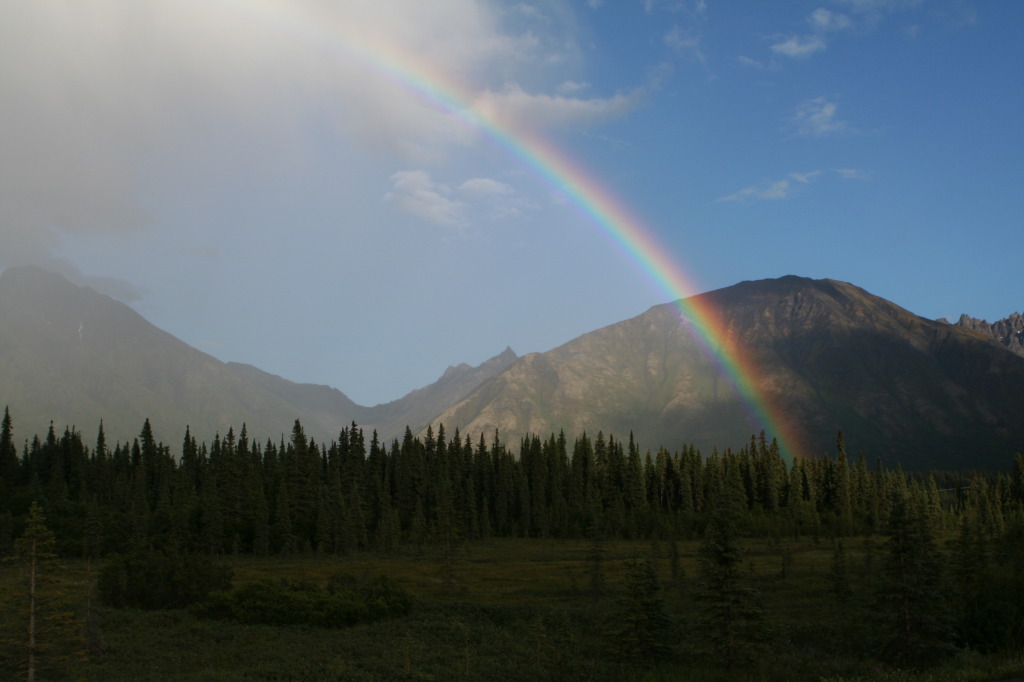 2011/07(July)/Alaska/6_Clouds_and_Rainbow/1024x768_2011-07-15-Alaska-44-Rainbow.JPG