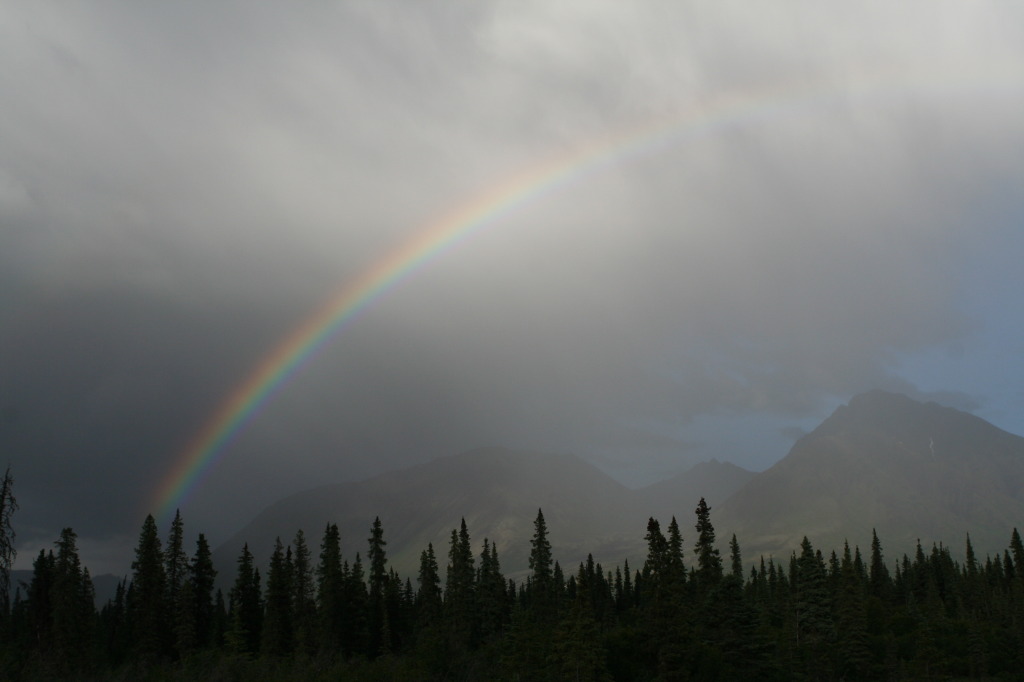 2011/07(July)/Alaska/6_Clouds_and_Rainbow/1024x768_2011-07-15-Alaska-47-Rainbow.JPG