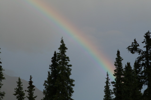 2011/07(July)/Alaska/6_Clouds_and_Rainbow/640x480_2011-07-15-Alaska-20-Rainbow.JPG