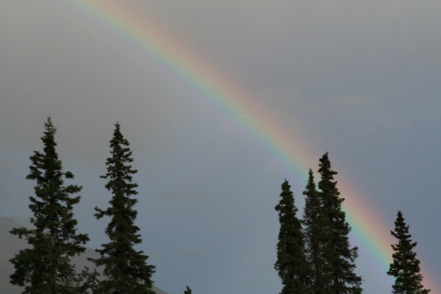 2011/07(July)/Alaska/6_Clouds_and_Rainbow/640x480_2011-07-15-Alaska-21-Rainbow.JPG