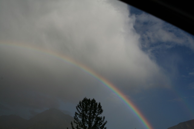 2011/07(July)/Alaska/6_Clouds_and_Rainbow/640x480_2011-07-15-Alaska-35-Rainbow.JPG