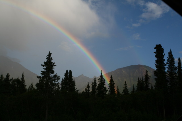 2011/07(July)/Alaska/6_Clouds_and_Rainbow/640x480_2011-07-15-Alaska-38-Rainbow.JPG