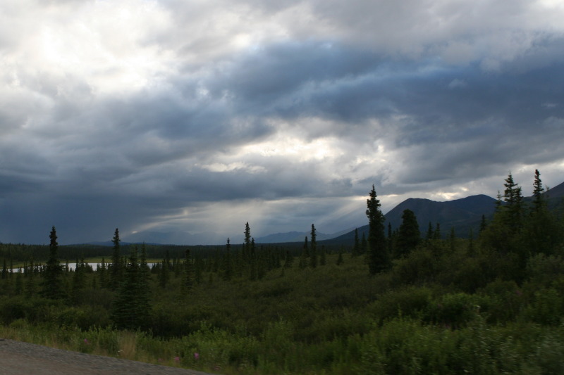 2011/07(July)/Alaska/6_Clouds_and_Rainbow/800x600_2011-07-15-Alaska-01.JPG