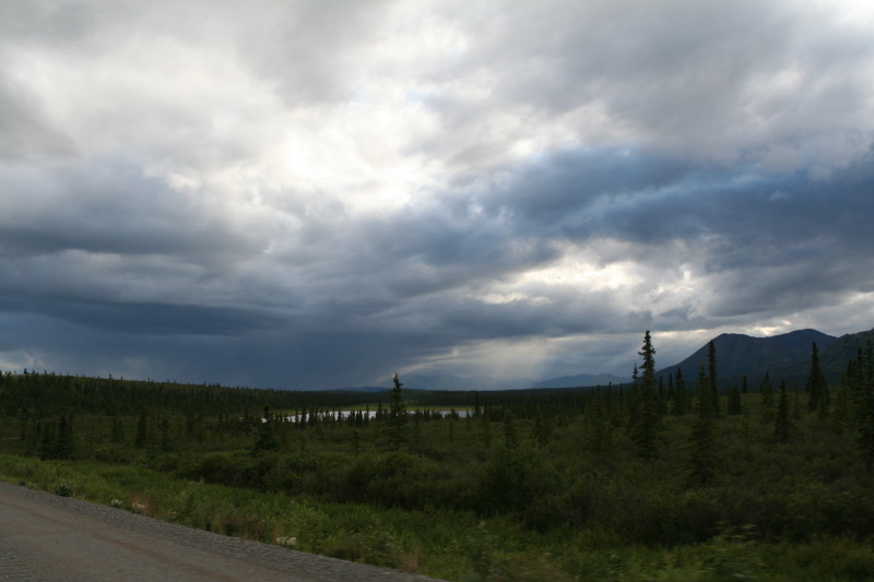 2011/07(July)/Alaska/6_Clouds_and_Rainbow/800x600_2011-07-15-Alaska-02.JPG