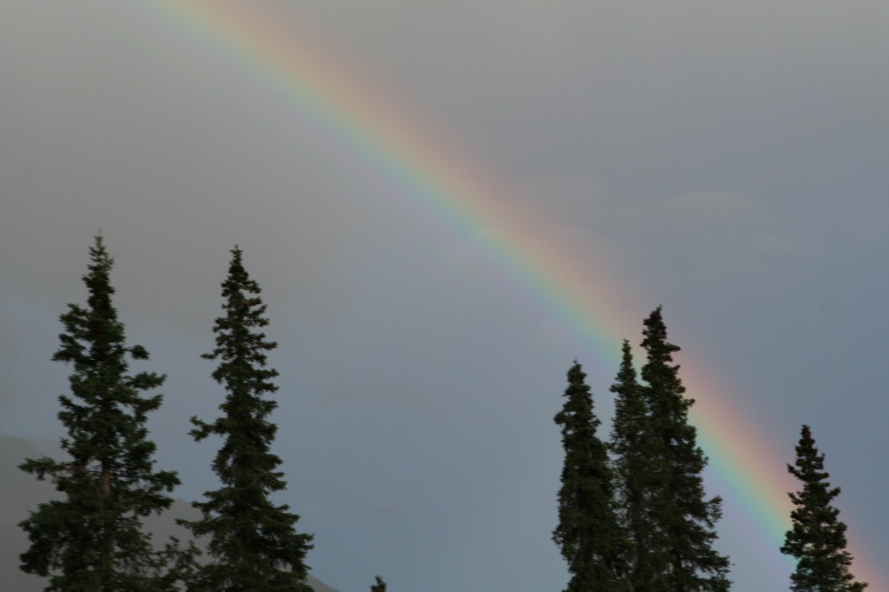2011/07(July)/Alaska/6_Clouds_and_Rainbow/800x600_2011-07-15-Alaska-21-Rainbow.JPG
