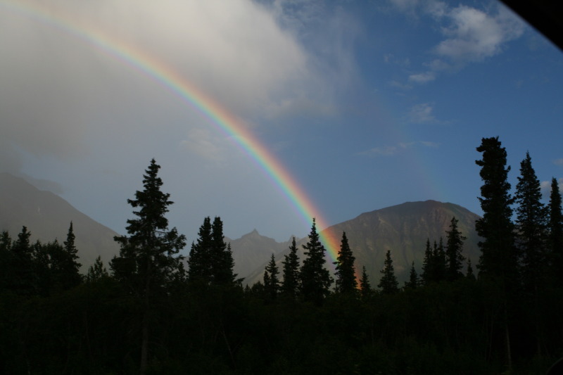 2011/07(July)/Alaska/6_Clouds_and_Rainbow/800x600_2011-07-15-Alaska-38-Rainbow.JPG