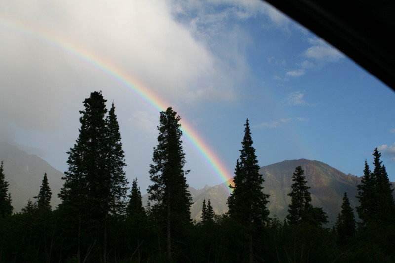 2011/07(July)/Alaska/6_Clouds_and_Rainbow/800x600_2011-07-15-Alaska-40-Rainbow.JPG