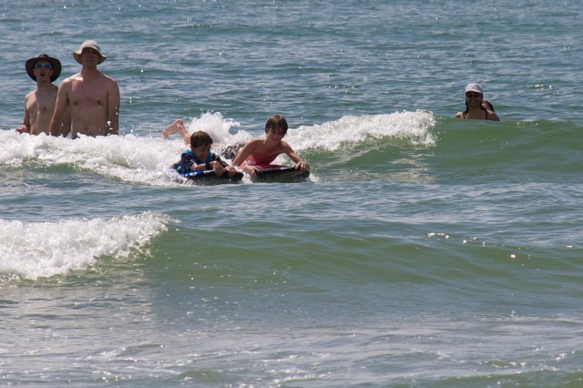 2011-07-07-Port-Aransas-23-Sachin-Chance-Ben-Travis-Kavita-Suzi.jpg