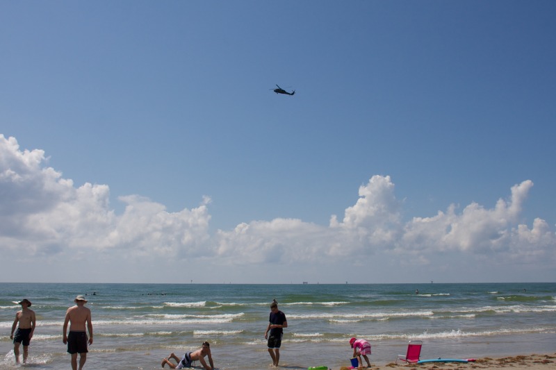 2011/07(July)/Port-Aransas/07-07-Port-Aransas-Beach/800x600_2011-07-07-Port-Aransas-03-Travis.jpg