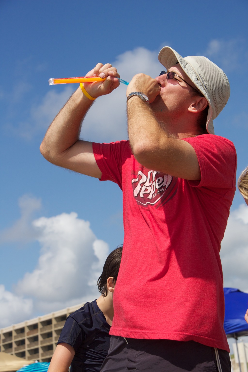 2011/07(July)/Port-Aransas/07-09-Port-Aransas-Beach/1024x768_2011-07-09-Port-Aransas-Beach-04-Travis.jpg