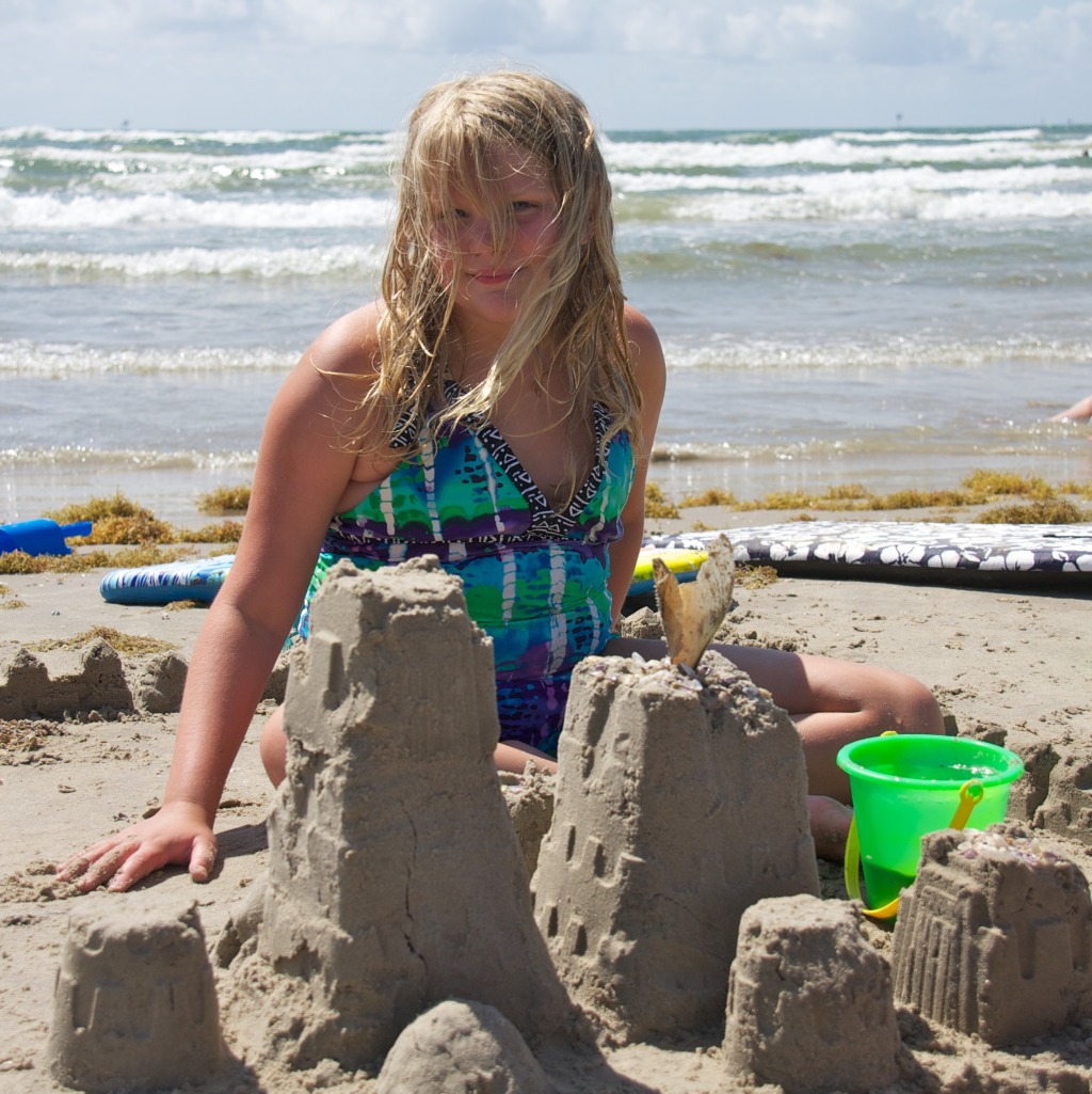 2011/07(July)/Port-Aransas/07-09-Port-Aransas-Beach/1024x768_2011-07-09-Port-Aransas-Beach-15-Zeta.jpg