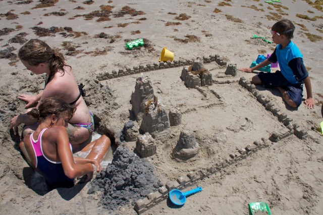 2011/07(July)/Port-Aransas/07-09-Port-Aransas-Beach/640x480_2011-07-09-Port-Aransas-Beach-51-Brittney-Kalyani-Sachin.jpg