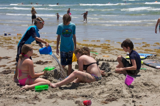 2011-07-09-Port-Aransas-Beach-56-Brittney-Sachin-Kalyani-McKenzie-Chance.jpg