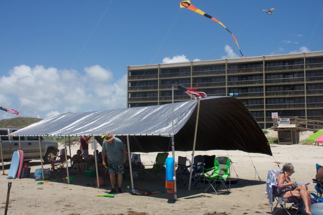 2011-07-09-Port-Aransas-Beach-73-flying-wing.jpg