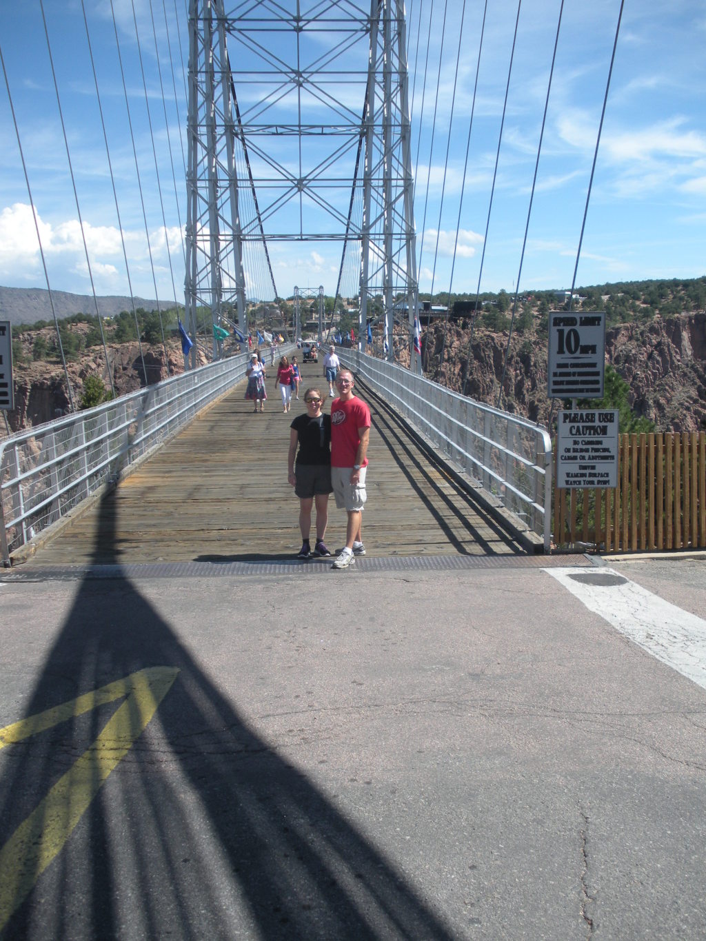 2011/08(August)/19th-Anniversary/1024x768_2012-08-20-Travis-Suzi-19th-Anniversary-14-Royal-Gorge.JPG