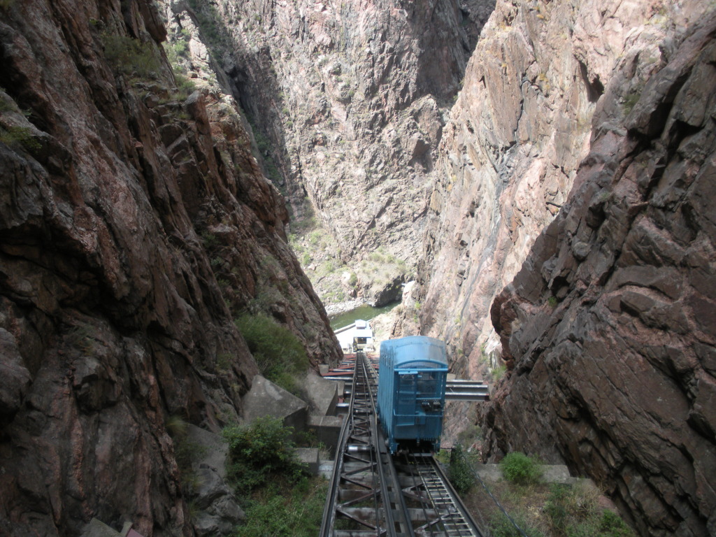 2011/08(August)/19th-Anniversary/1024x768_2012-08-20-Travis-Suzi-19th-Anniversary-40-Royal-Gorge.JPG