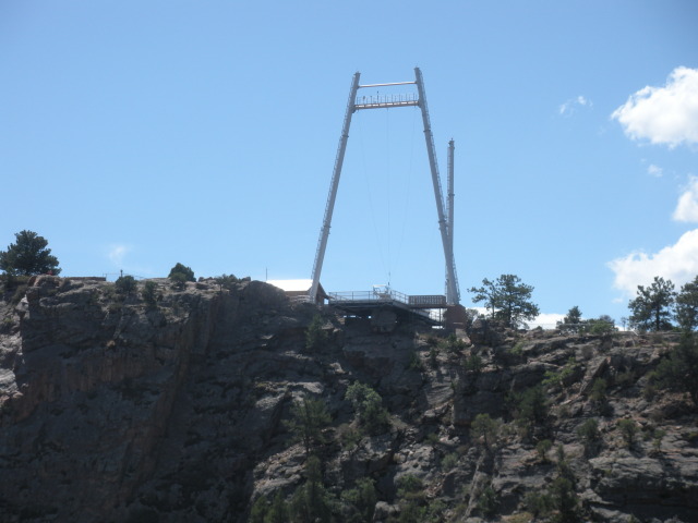 2011/08(August)/19th-Anniversary/640x480_2012-08-20-Travis-Suzi-19th-Anniversary-22-Royal-Gorge.JPG