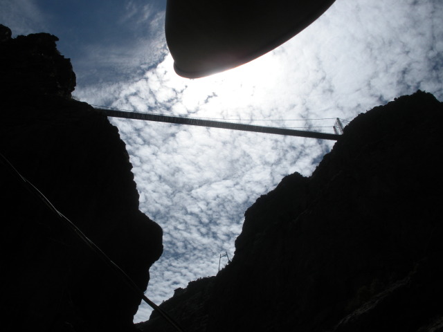 2011/08(August)/19th-Anniversary/640x480_2012-08-20-Travis-Suzi-19th-Anniversary-35-Royal-Gorge.JPG