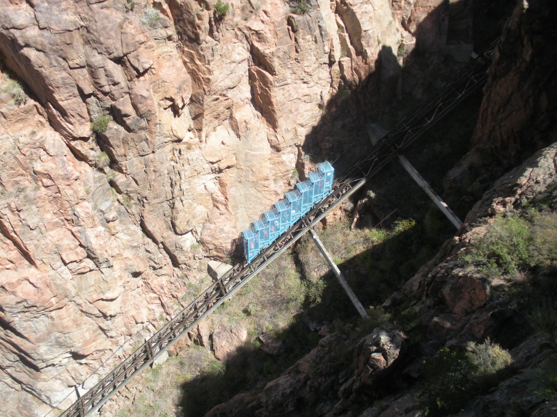 2011/08(August)/19th-Anniversary/800x600_2012-08-20-Travis-Suzi-19th-Anniversary-25-Royal-Gorge.JPG
