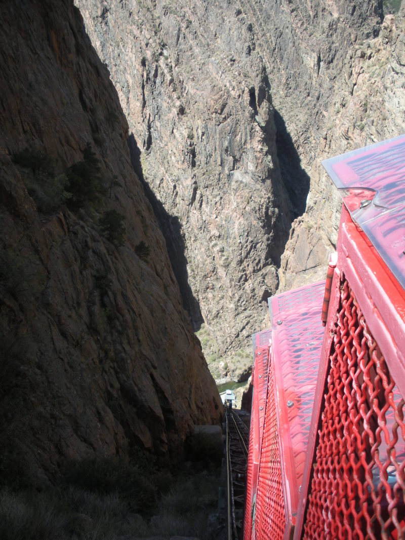 2011/08(August)/19th-Anniversary/800x600_2012-08-20-Travis-Suzi-19th-Anniversary-26-Royal-Gorge.JPG