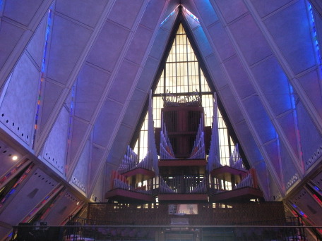 2012-08-19-Travis-Suzi-19th-Anniversary-4-Airforce-Academy.JPG