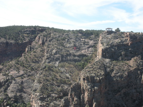 2012-08-20-Travis-Suzi-19th-Anniversary-03-Royal-Gorge.JPG