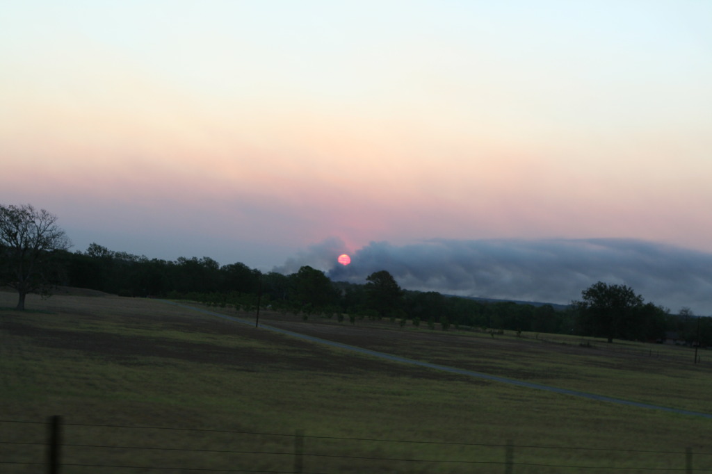 2011/09(September)/Bastrop-Fire-Scout-Dontation-delivery/1024x768_2011-09-06-Bastrop-Fire-Scout-Donation-11.JPG