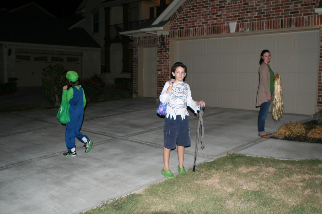 2011/10(October)/Halloween/1024x768_2011-10-31-Halloween-10-Dax-Case.JPG