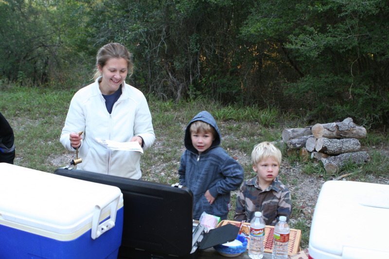 2011/10(October)/Pack409-Camp-Green-Dixon/800x600_2011-10-29-Pack409-Green-Dixon-008.JPG