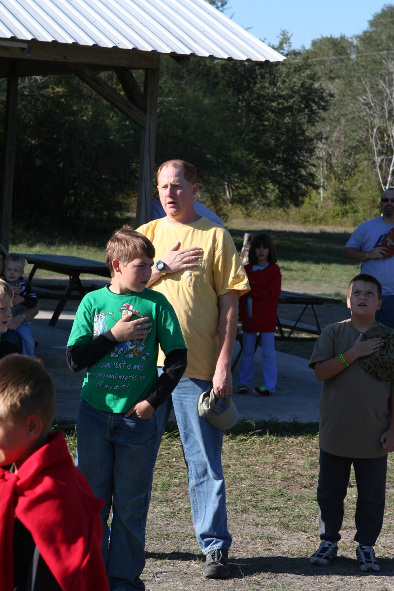 2011/10(October)/Pack409-Camp-Green-Dixon/800x600_2011-10-30-Pack409-Green-Dixon-142.JPG