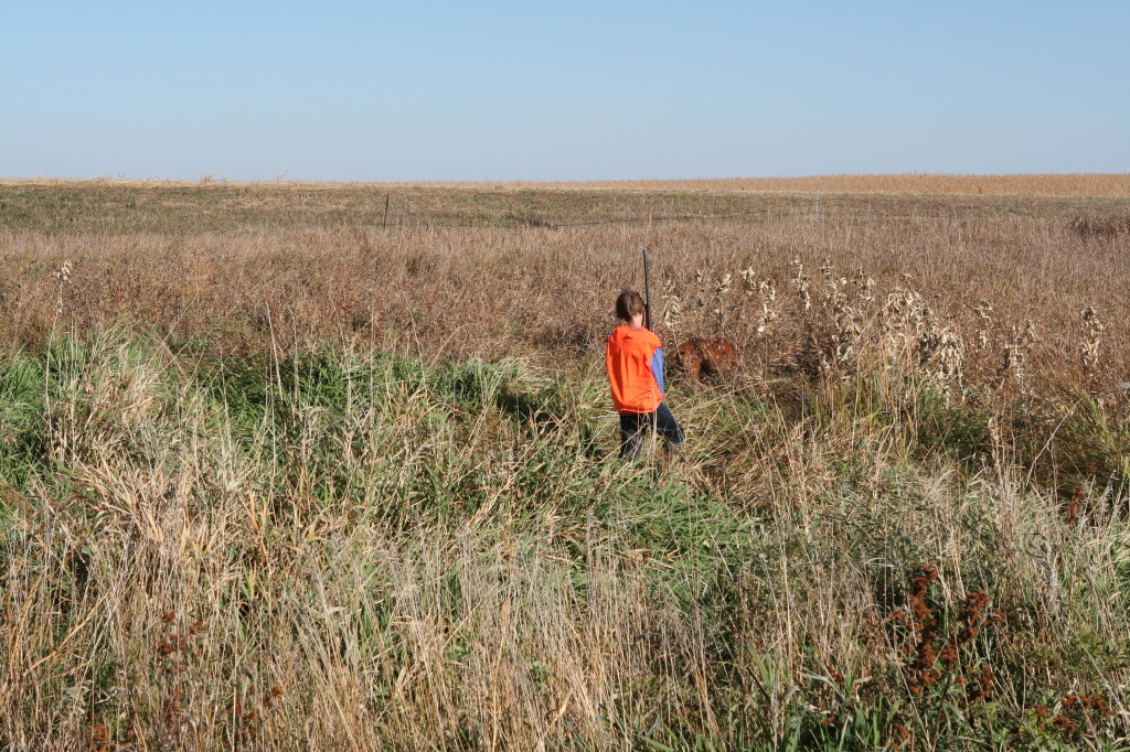 2011/10(October)/South-Dakota-SD/1-Mt-Vernon/Day-1-Hunting/1024x768_2011-10-01-SD-Hunting-06-Chance-Bevo.JPG
