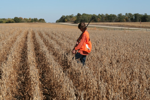 2011/10(October)/South-Dakota-SD/1-Mt-Vernon/Day-1-Hunting/640x480_2011-10-01-SD-Hunting-23-Chance.JPG