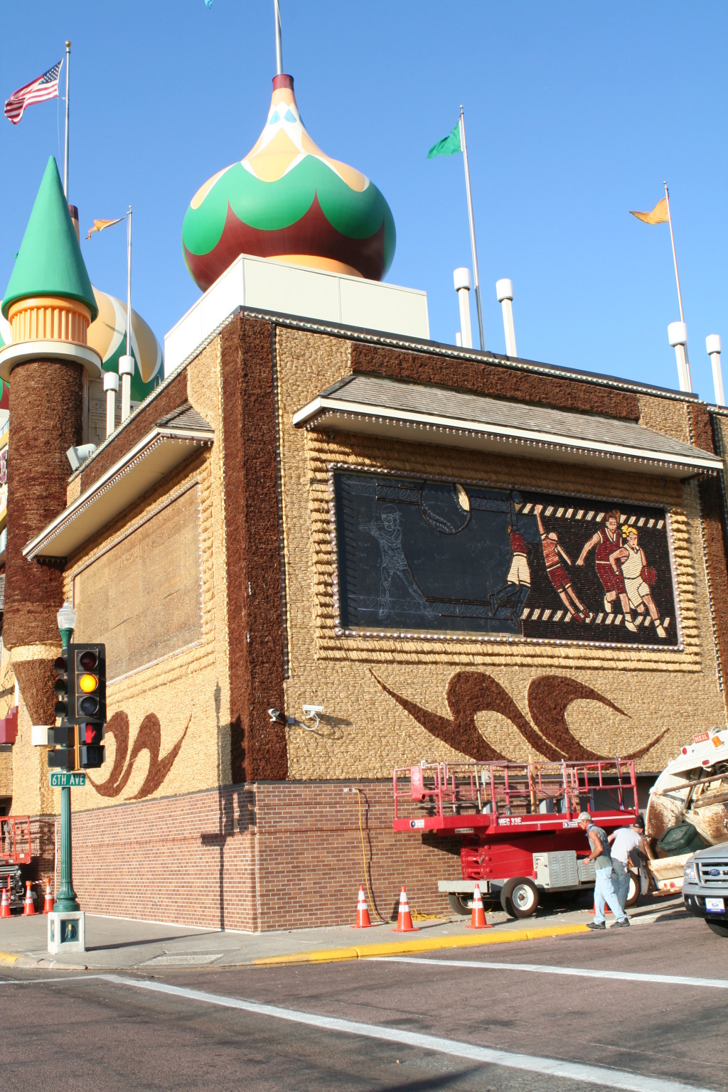 2011-10-04-SD-11-Corn-Palace.JPG