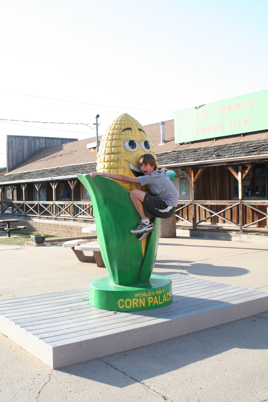 2011-10-04-SD-26-Corn-Palace-Chance.JPG
