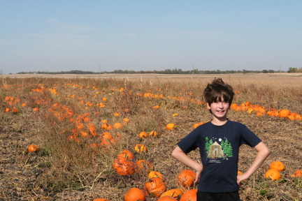 2011-10-04-SD-01-Pumpkin-Patch-Dax.JPG