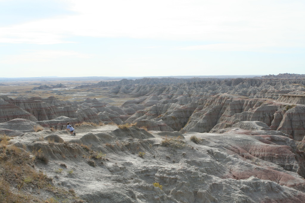 2011/10(October)/South-Dakota-SD/2-Badlands/1024x768_2011-10-05-SD-Badlands-02-Chance.JPG