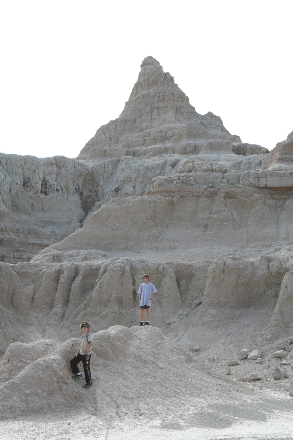 2011/10(October)/South-Dakota-SD/2-Badlands/1024x768_2011-10-05-SD-Badlands-41-Dax-Chance.JPG